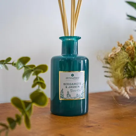 Apartment Hostwise - Seaside Escape With Balcony