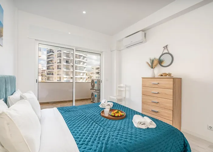 Hostwise - Seaside Escape With Balcony Silves